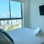 Apartamento De 3 Habitaciones Con Vista Al Mar.