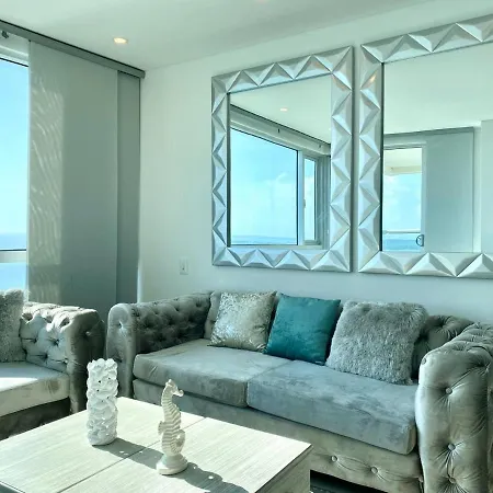 Apartment De 3 Con Vista Al Mar. *